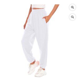 White Knit Joggers L / M